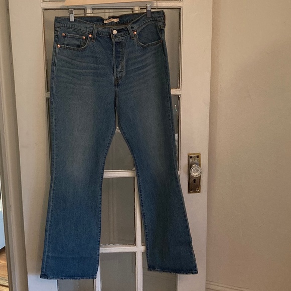 LEVIS JEANS - Picture 1 of 3